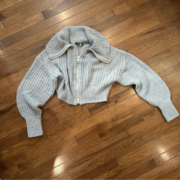 Urban Outfitters Cropped Grey Zip Up Sweater chunky knit with large collar M - Picture 4 of 11